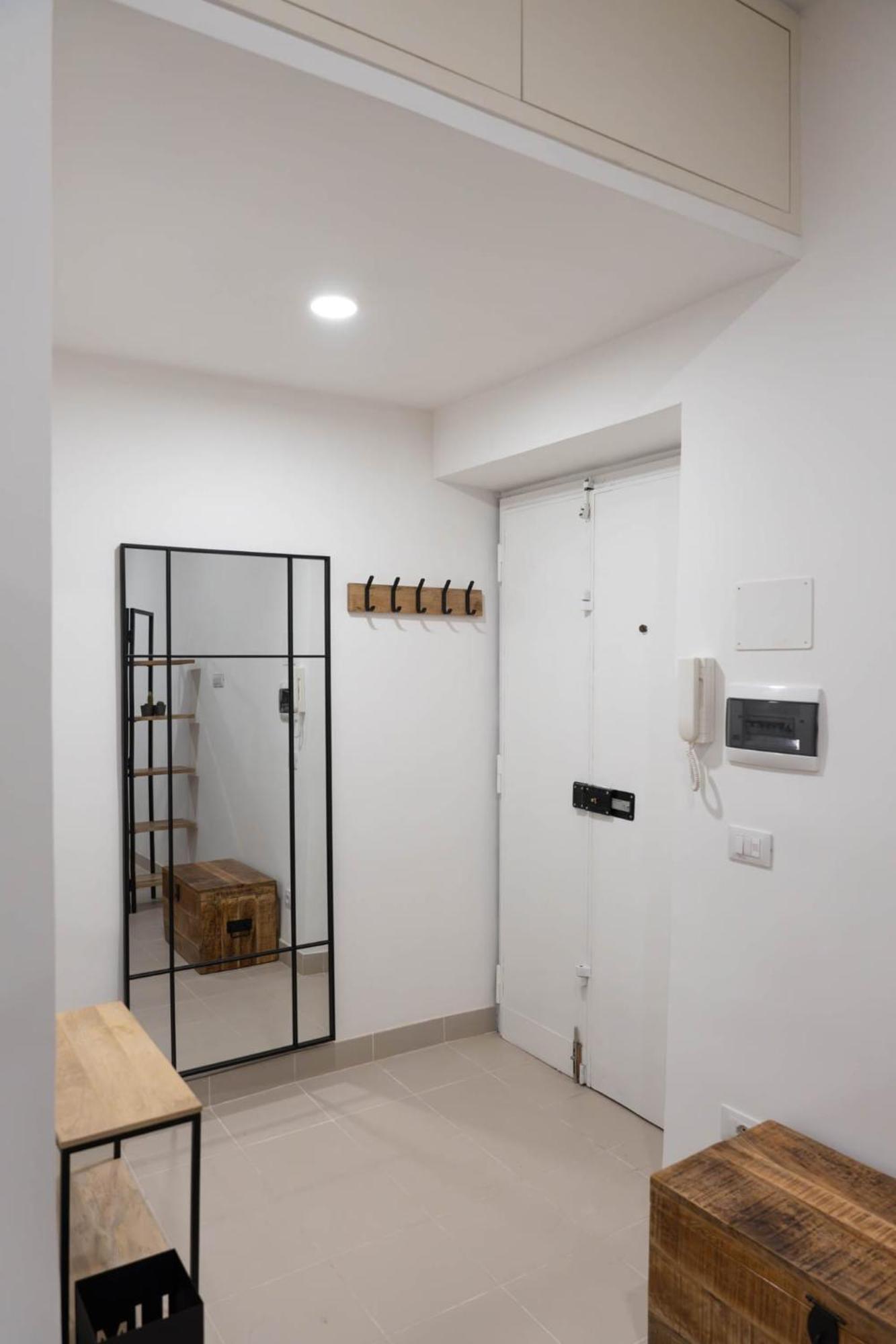 Apartment When In *
